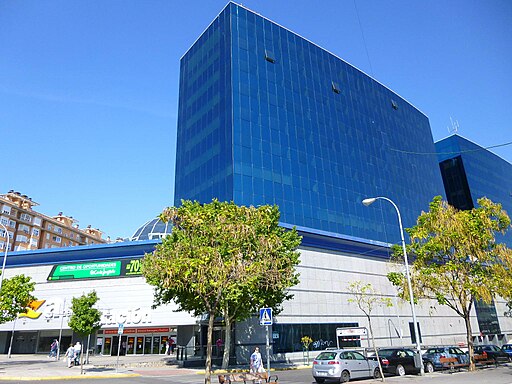 uenlabrada Centro Comercial Plaza de la Estacion 01